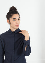 Load image into Gallery viewer, Wrinkled Tux Shirt in Navy
